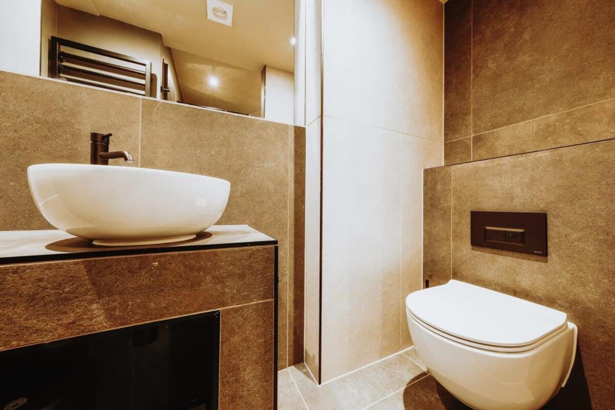 Clifton 32 - Garden Flat With Hot Tub - Hopewell Apartman Bristol Kültér fotó
