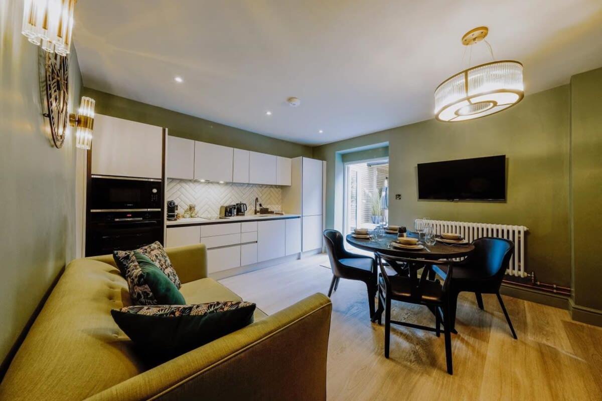 Clifton 32 - Garden Flat With Hot Tub - Hopewell Apartman Bristol Kültér fotó